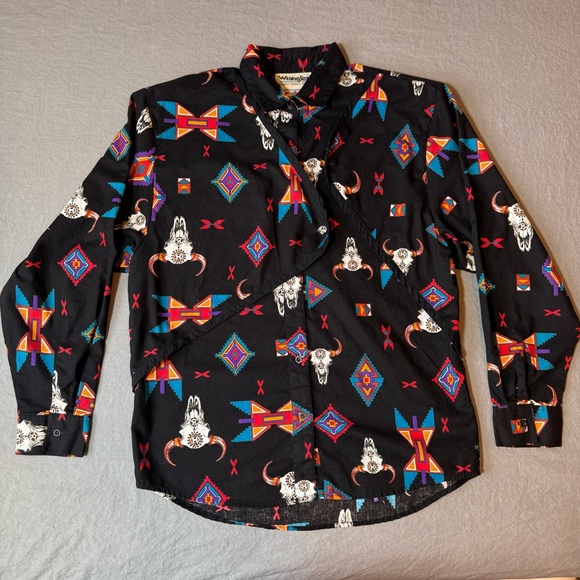 Wrangler Tops - Wrangler Vintage Women’s Button Down Flap Front Longhorn Aztec Southwest Sz L